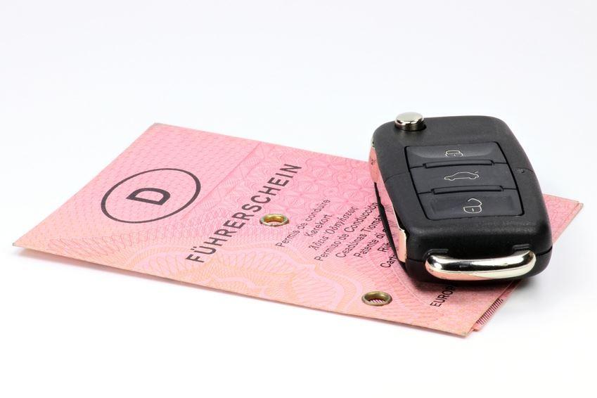 Führerschein mit Funkschlüssel
